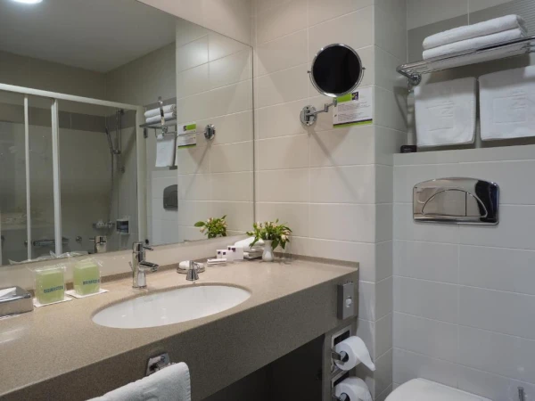 IN Hotel Belgrade (4*) Bulevar Arsenija Čarnojevića 56, New Belgrade 11070, Serbia