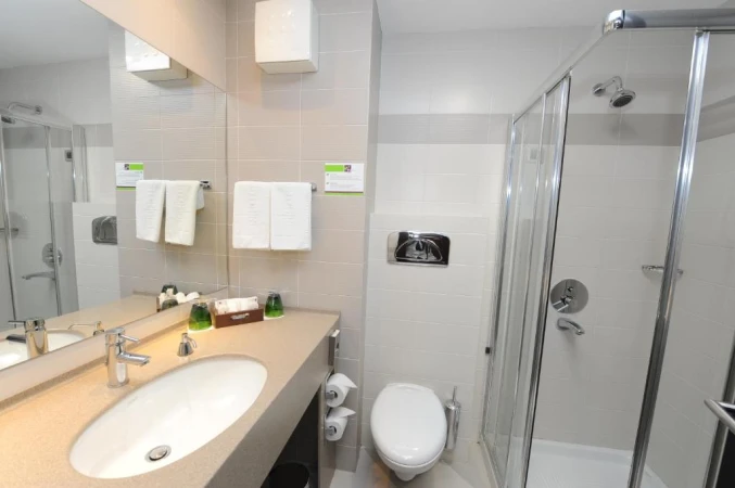 IN Hotel Belgrade (4*) Bulevar Arsenija Čarnojevića 56, New Belgrade 11070, Serbia