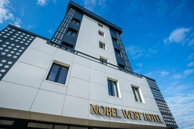 Nobel West 4* To&scaron;in bunar 168a, Belgrade 11070, Serbia