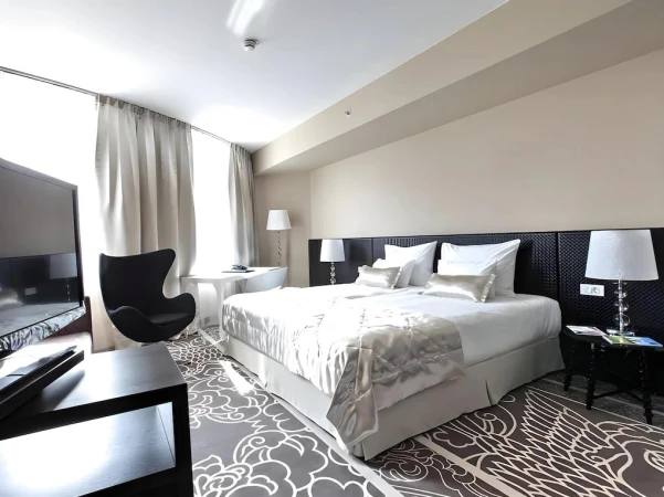 Hotel ZiJin Belgrade (formerly Falkensteiner Hotel Belgrade) (4*) Bulevar Mihajla Pupina 10k, Belgrade, Serbia